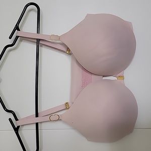 Victoria's Secret Bra size 38DD